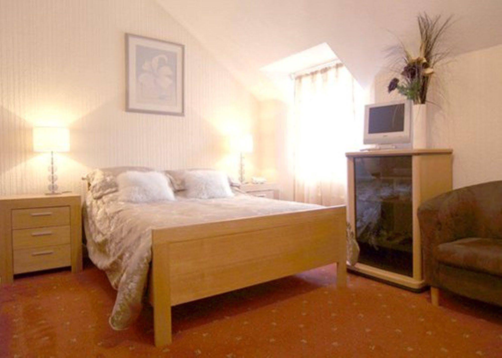 Smithaleigh Farm Rooms And Apartments Sparkwell Ngoại thất bức ảnh